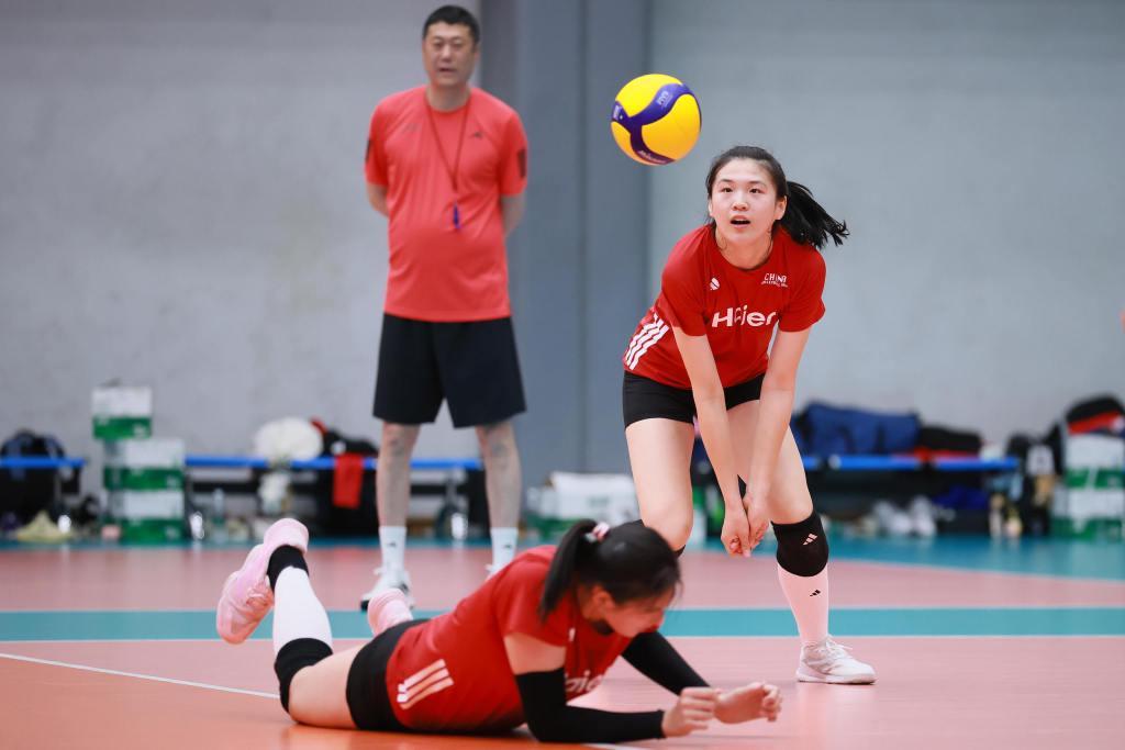 乐鱼官网-体坛联播｜中国女排、中国女足今日出战，U19男足遭遇失利